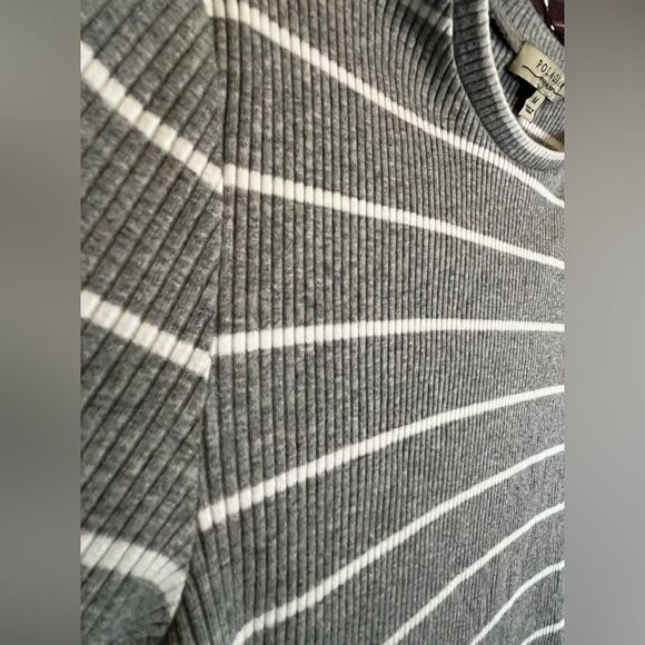 Polagram Gray and White Striped Half Sleeve Bodysuit. Size Medium. - Picture 14 of 14